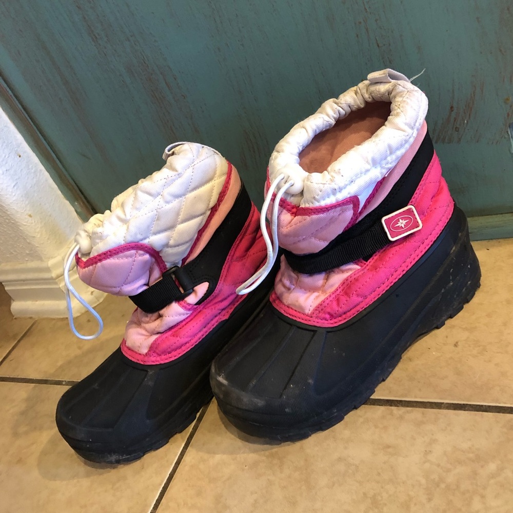 Girls snow boots